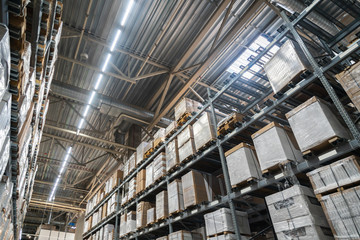 Aufkleber - Warehouse in a hardware store