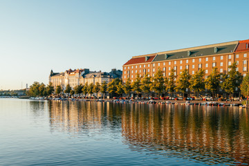 Wall Mural - Sunset view of Kaisaniemenlahti bay, in Helsinki