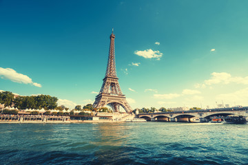 Fototapete - Seine in Paris with Eiffel tower in morning time