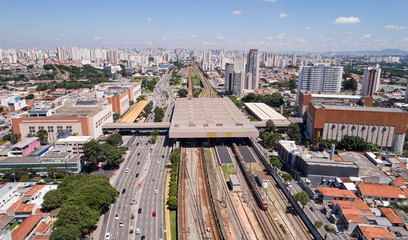 Fototapete - Radial Leste avenue in the district of Tatuape. Sao Paulo city.