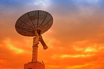 Wall Mural - the silhouette of a radio telescope observatory