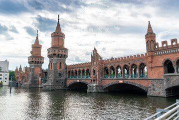 Poster - Spree River and Oberbaum Bridge in Berlin