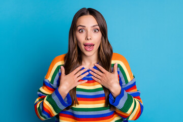 Poster - Close-up portrait of nice attractive lovely lovable winsome impressed brown-haired girl wearing casual good news advice recommend herself isolated bright vivid shine vibrant blue color background