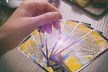 Sticker - Tarot cards and dowsing