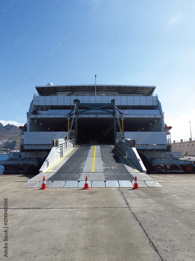 Foto de Stock Ferry Boat Ship with open Ramp and empty Car Deck ready ...