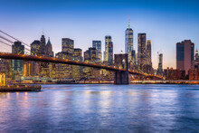 Brooklyn Bridge And Manhattan Skyline At Night
