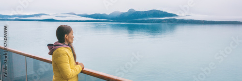 Fotomural Alaska Glacier bay cruise ship travel tourist looking at icebergs inside passage from balcony deck view Scenic cruising vacation destination panoramic banner