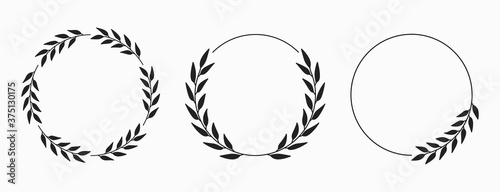 Fotografía Set of laurel wreath circle borders. Decorative vector elements.