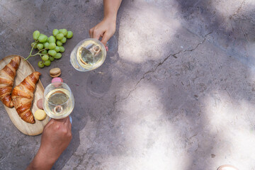 Wall Mural - picnic with wine