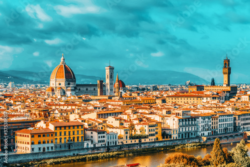 Fotografía Beautiful landscape above, panorama on historical view of the Florence from Piazzale Michelangelo point