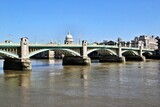 Fototapeta Londyn - A view of the river Thames in London