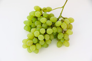 Wall Mural - green grapes isolated on white background