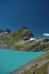 Wall Mural - Wunderschöner Bergsee auf dem Pizol in der Schweiz 7.8.2020