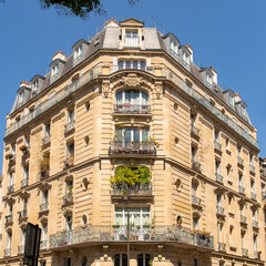 Paris, beautiful building, Montmartre