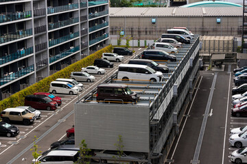 Wall Mural - マンションの敷地内の立体駐車場の風景