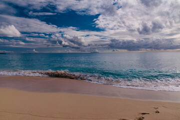 Wall Mural - panorama of the island of Sint Maarten island in the Caribbean