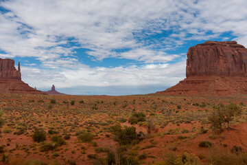 Poster - Monument Valley imposing rock structures.