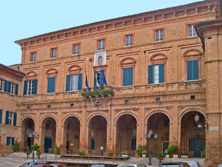 Canvas Print - Italy, Marche, Ostra the municipal building with its arches and its marble staircase. 