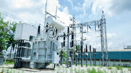 Distribution high voltage transformer for power transmission to industry