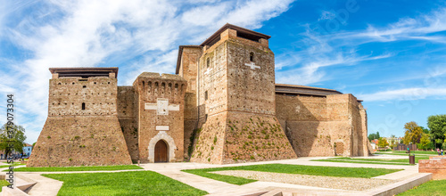 Cuadros en Lienzo Panoramic view at the Sismondo Fortress in Rimini - Italy