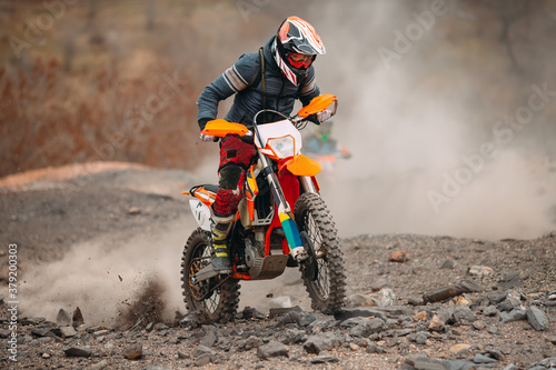 Obrazy Motocross  predkosc-i-moc-wyscigu-motocrossowego-w-sporcie-ekstremalnym-koncepcja-akcji-sportowej
