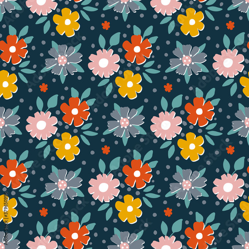 Papel de parede Small hand drawn flowers seamless background