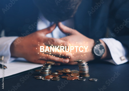Cuadros en Lienzo Depressed businessman lost his business