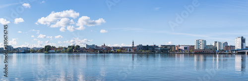 Fotografía Panoramic view of the waterfront of the city of Aalborg, Denmark