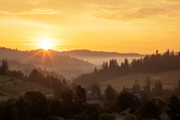 Sticker - Beautiful sunrise in the Carpathian mountains in autumn