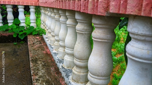 Fotomural White balusters stone railing