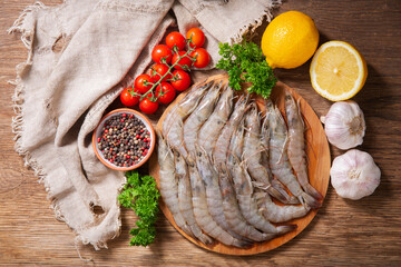 Canvas Print - fresh shrimps with ingredients for cooking