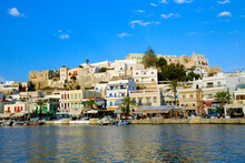 Greacka Wyspa Naxos Widziana Od Strony Morza W Pogodny Dzień