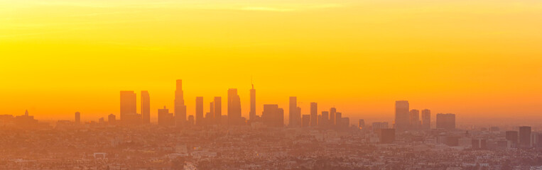 Wall Mural - Los Angeles skyline at dusk