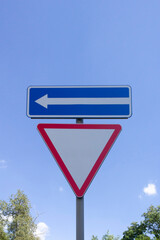  Inverted triangle road sign