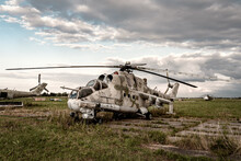 Old Military Helicopters
