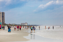 Crowds Come To Jacksonville Beach After It Reopened During The Covid-19 Pandemic, Florida, United States Of America