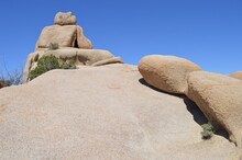 Leading Rocks To Crazy Rock Monument In Joshua Tree National Park