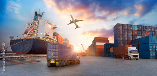 Cuadros en Lienzo Container truck in ship port for business Logistics and transportation of Contai