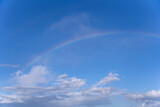 Fototapeta Tęcza - 雨上がりに青空に架かる大きな虹