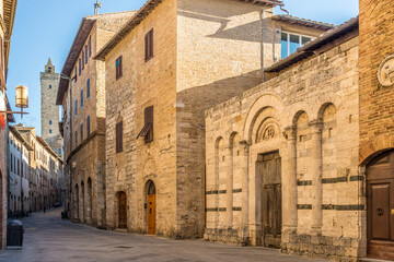 Wall Mural - In the streets of town San Gimignano - Italy