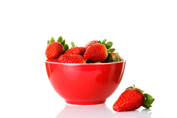 Wall Mural - Fresh red strawberries in a bowl.