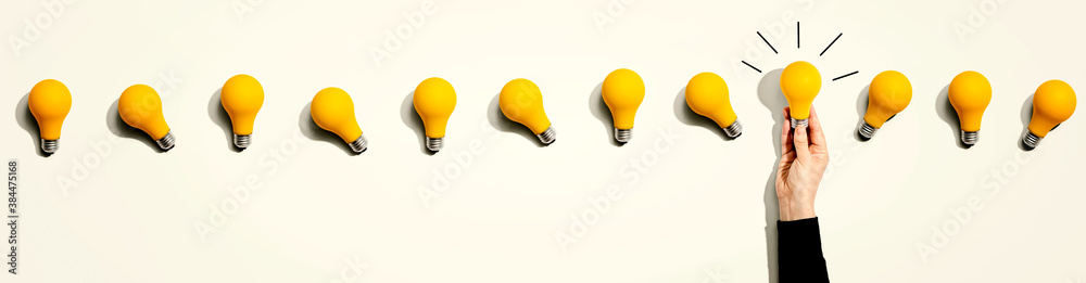 Many yellow light bulbs - Idea and creativity theme - obrazy, fototapety, plakaty 