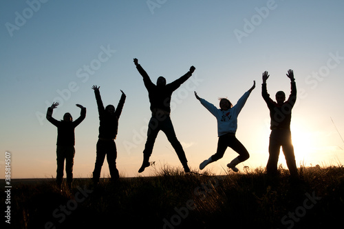 Fotografía Silhueta de pessoas felizes