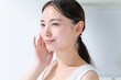 © naka - スキンケア・女性