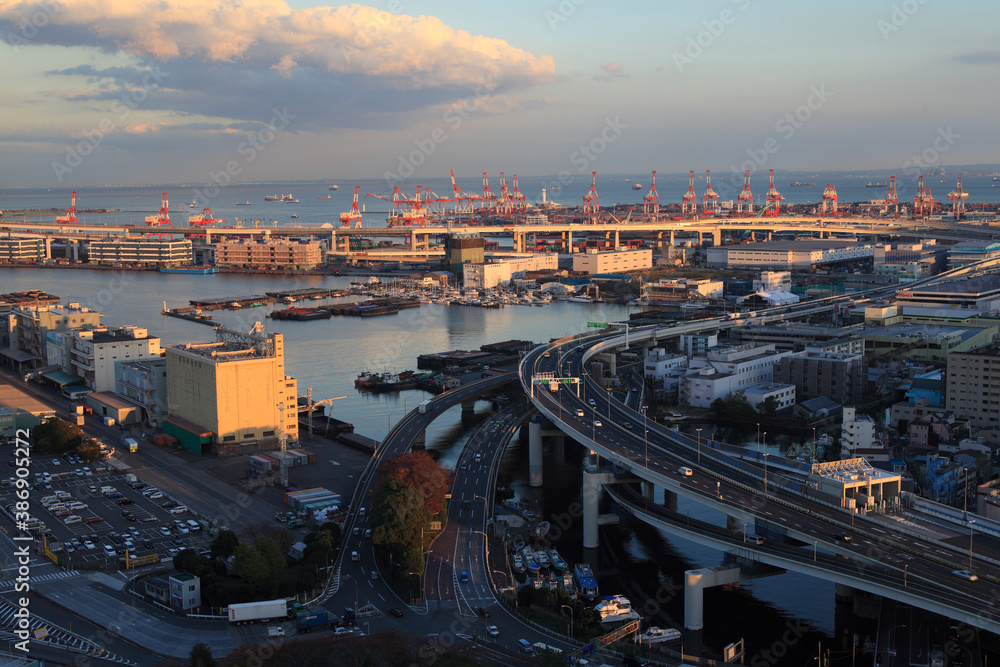 横浜港と高速道路の夜景 Wall Mural Wallpaper Murals Paylessimages