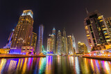 Fototapeta Nowy Jork - アラブ首長国連邦　UAE　ドバイの高層ビルの夜景