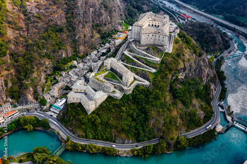 Fotografía Forte di Bard Aosta Italy Avengers Age of Ultron Castle