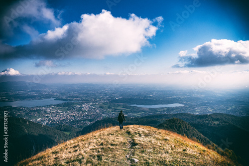 Fotomural Monte Bolettone, Lombardia (Albavilla, Como)
