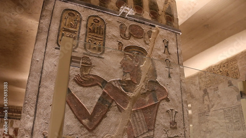 Fotografía One of the largest tombs in Luxor