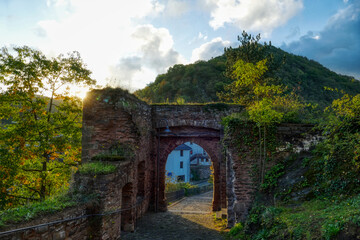 Vorburg einer historischen Burg in Heimbach in der Eifel